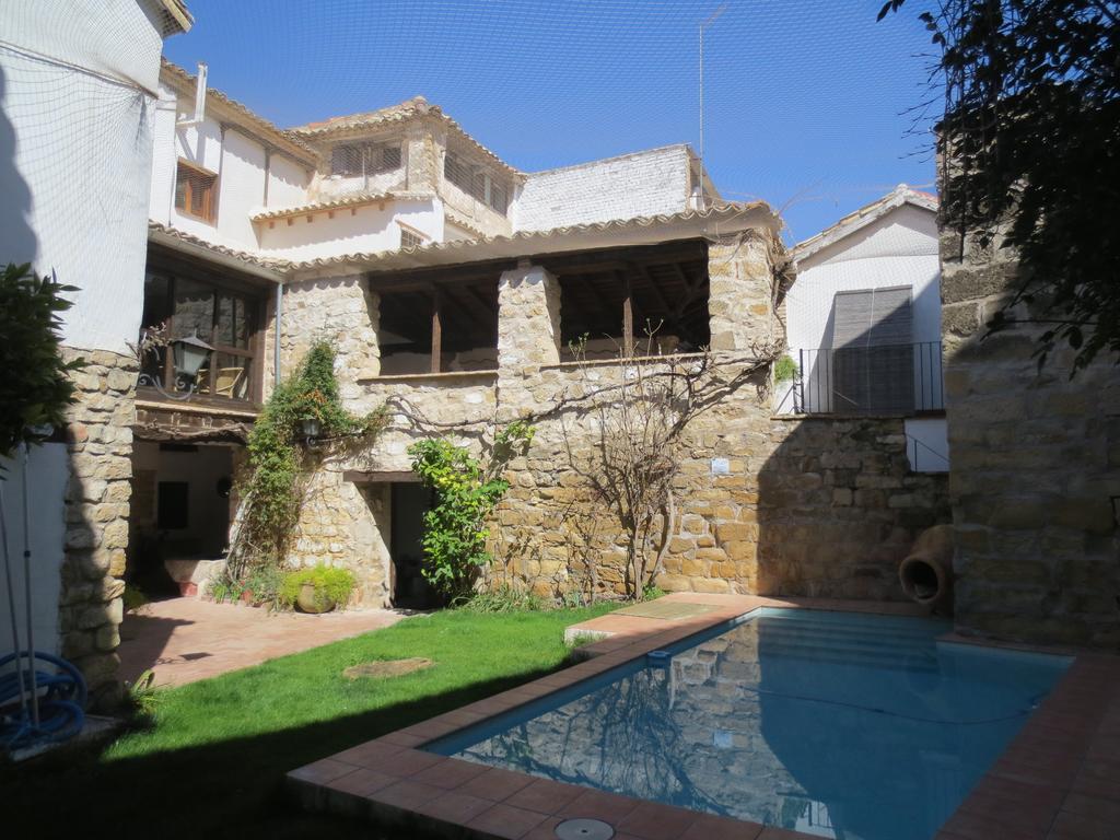 Apartamentos Turisticos El Losal Úbeda Extérieur photo